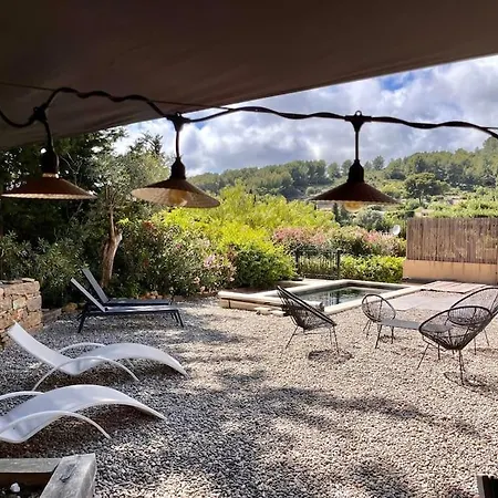 Mon Paradis De Terrebrune Piscine Et Farniente أوليوليه